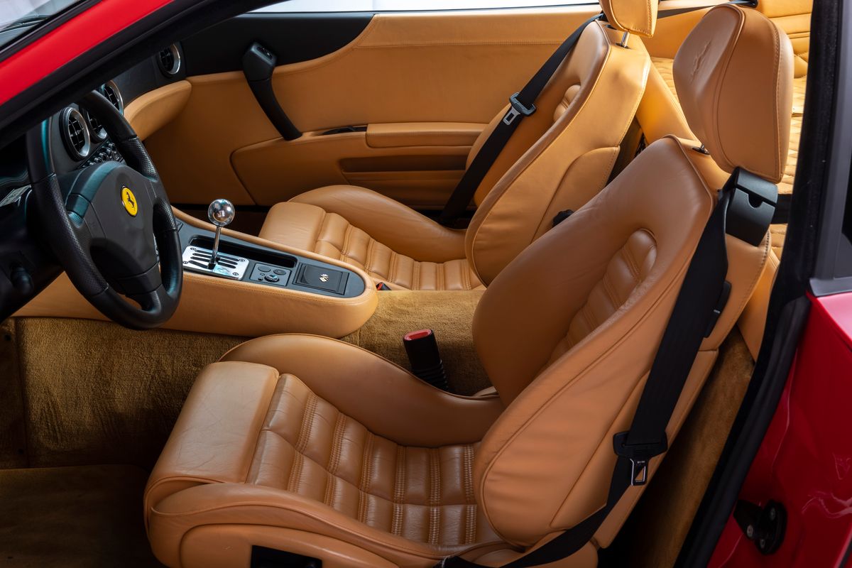 2001 Ferrari 550