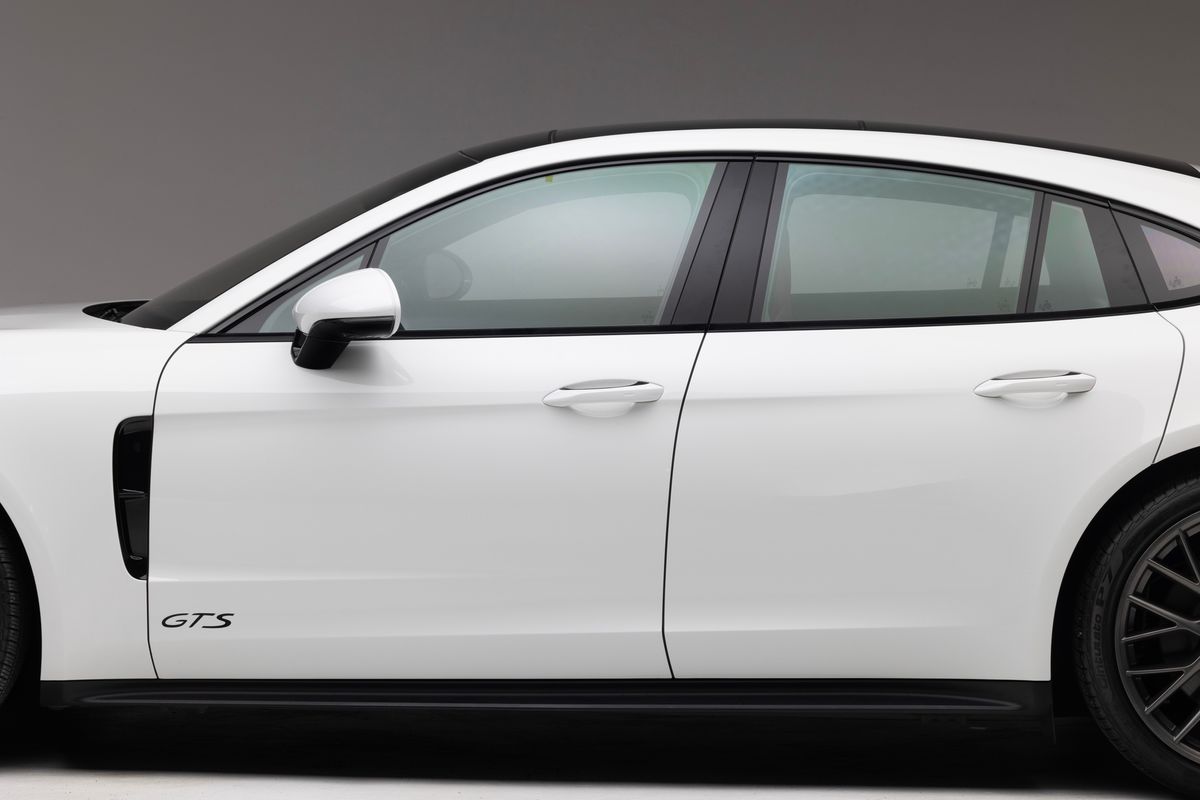 2021 Porsche Panamera GTS