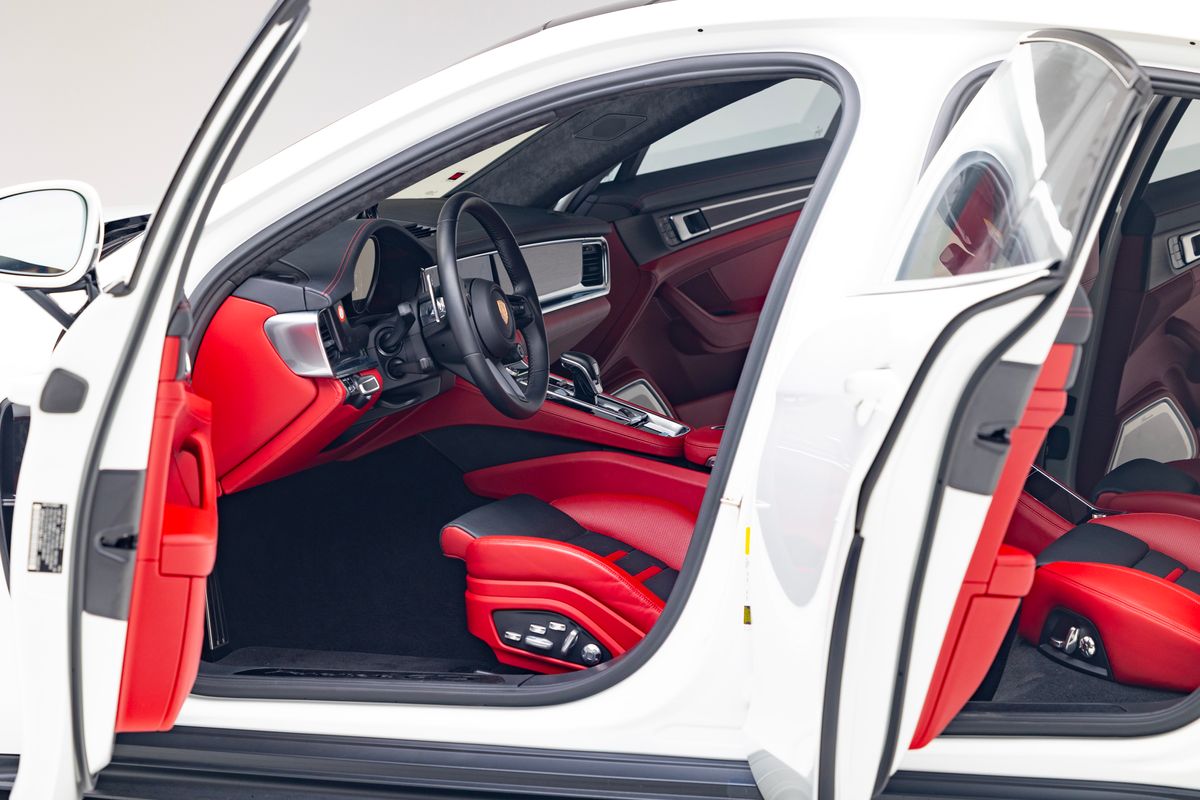 2021 Porsche Panamera GTS