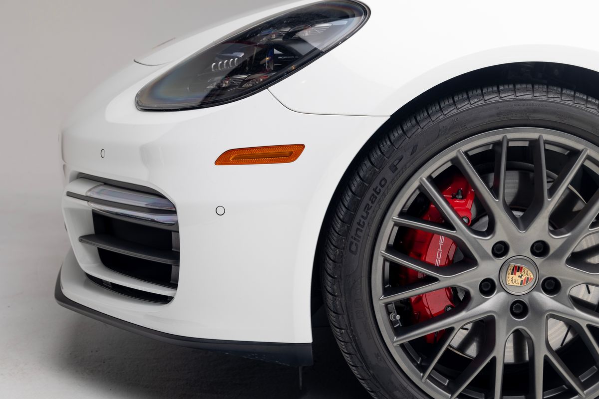 2021 Porsche Panamera GTS