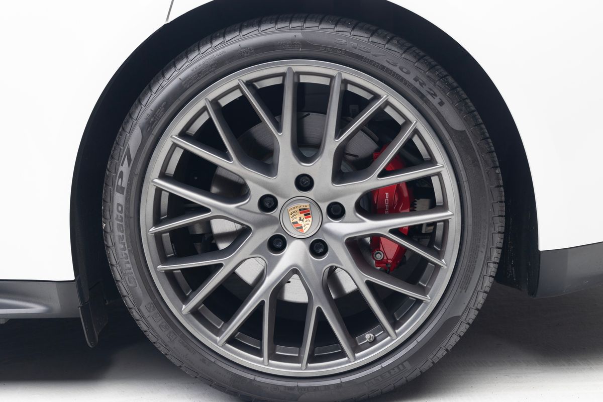 2021 Porsche Panamera GTS