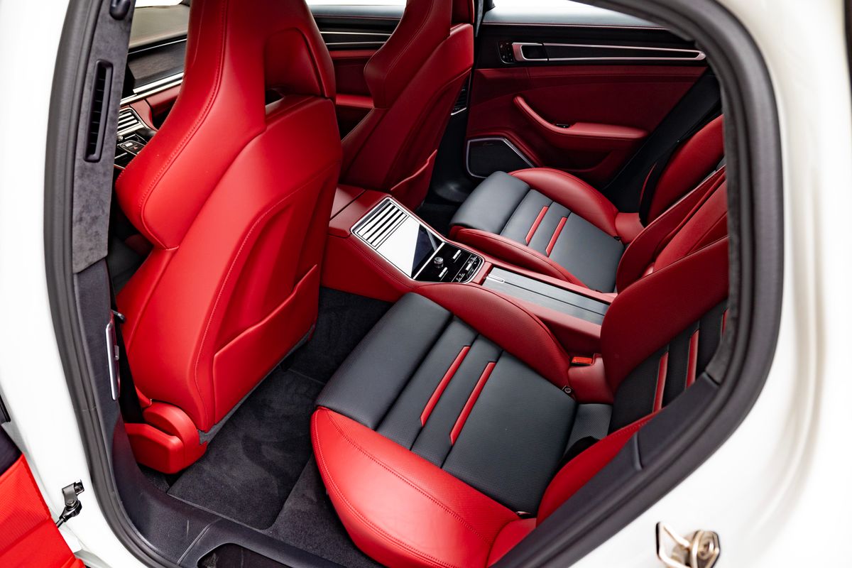 2021 Porsche Panamera GTS