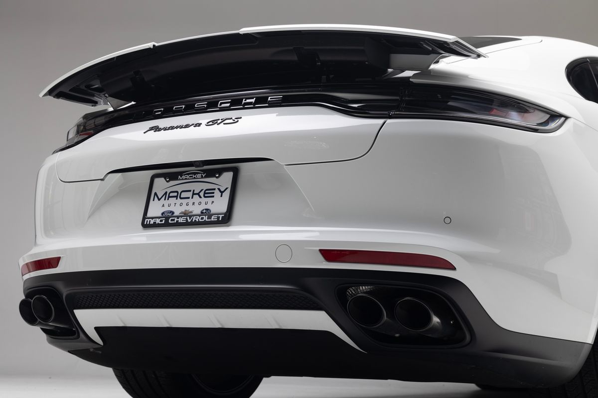2021 Porsche Panamera GTS