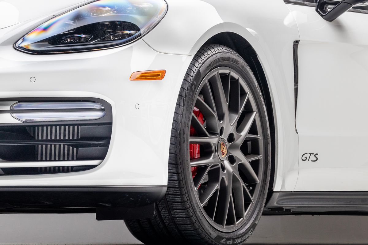 2021 Porsche Panamera GTS