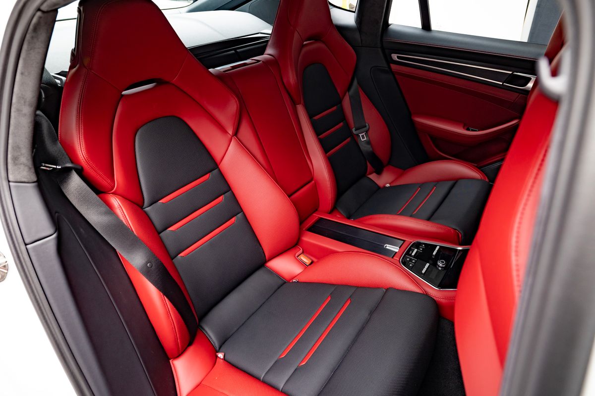 2021 Porsche Panamera GTS