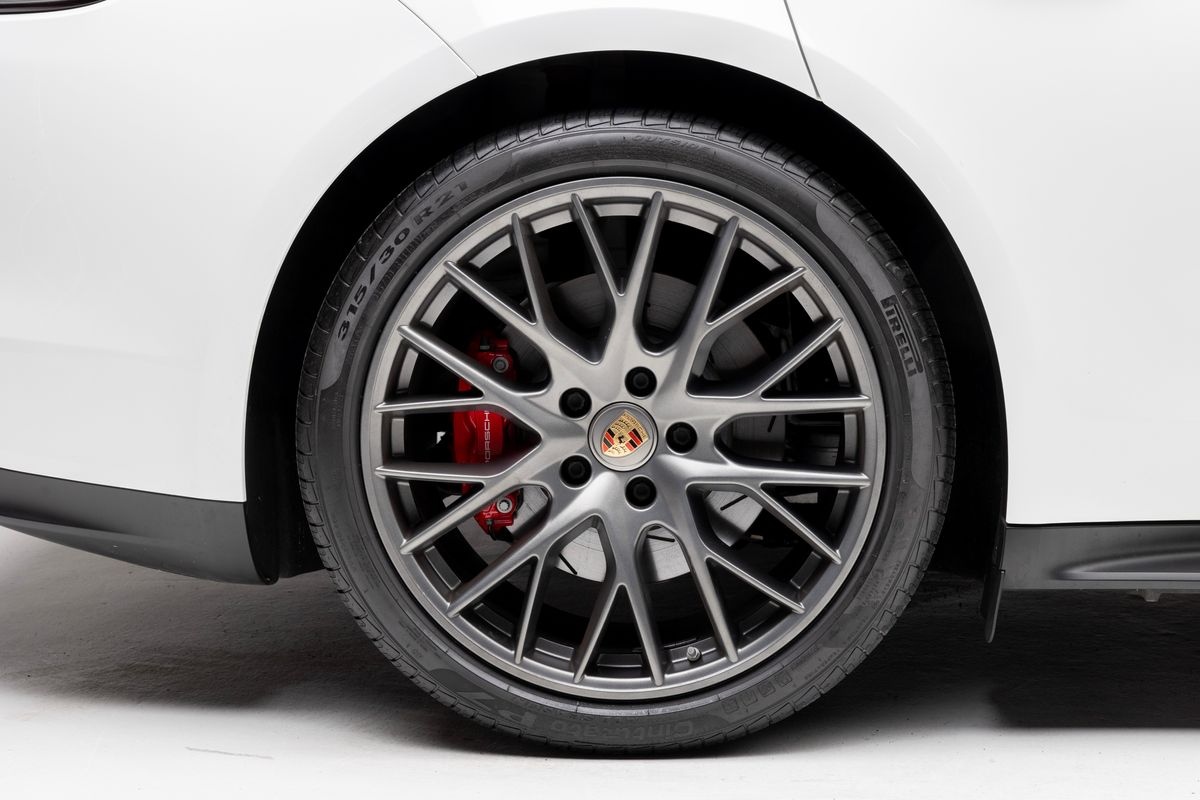 2021 Porsche Panamera GTS