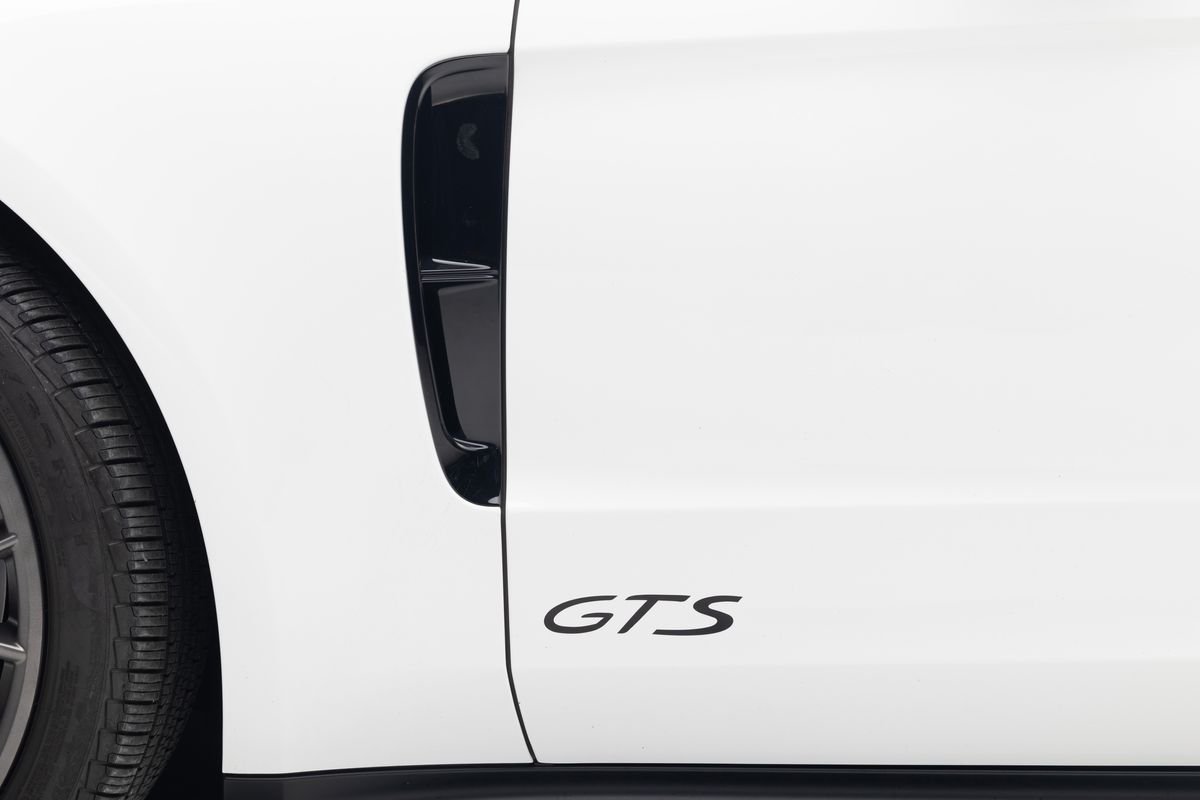 2021 Porsche Panamera GTS