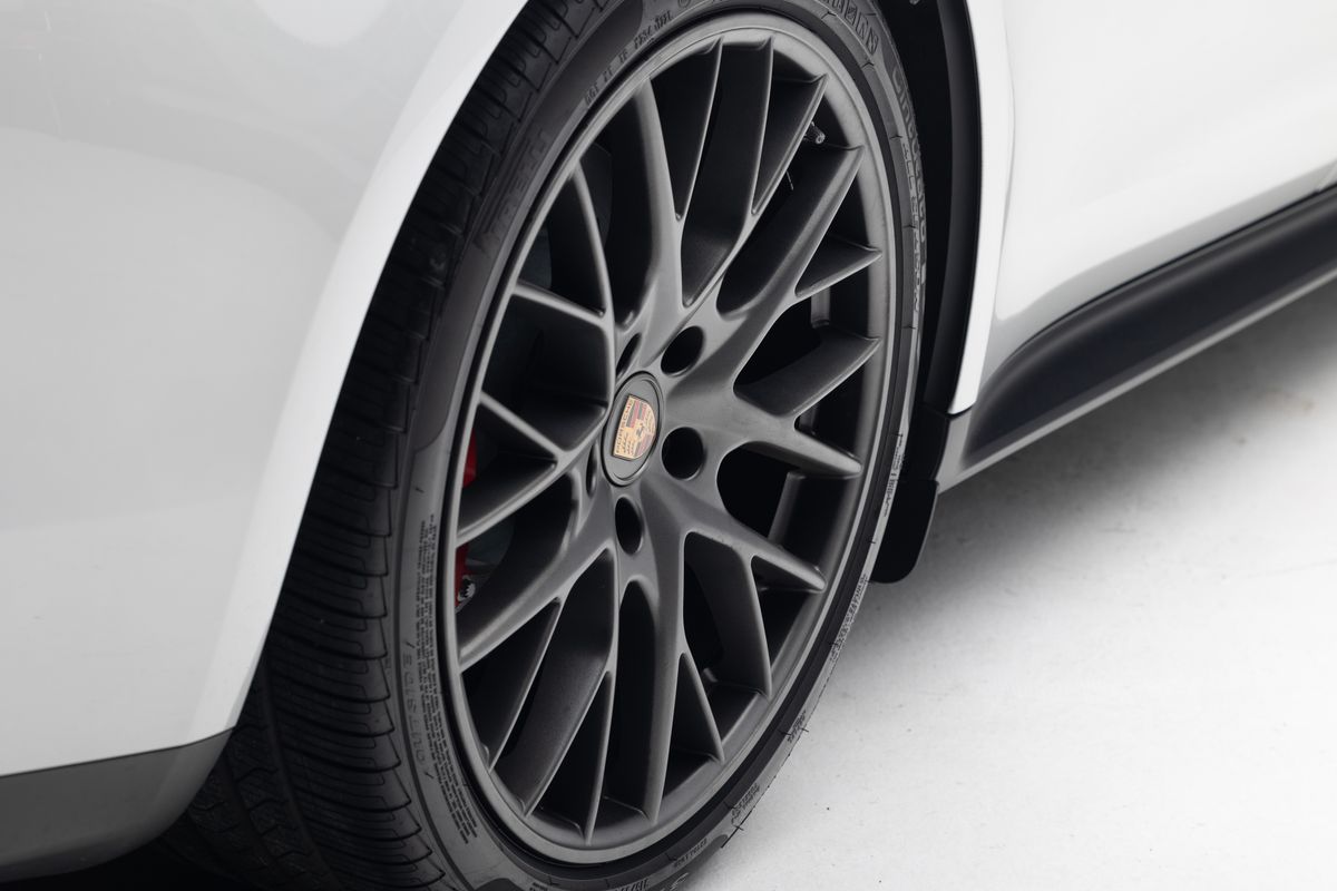 2021 Porsche Panamera GTS